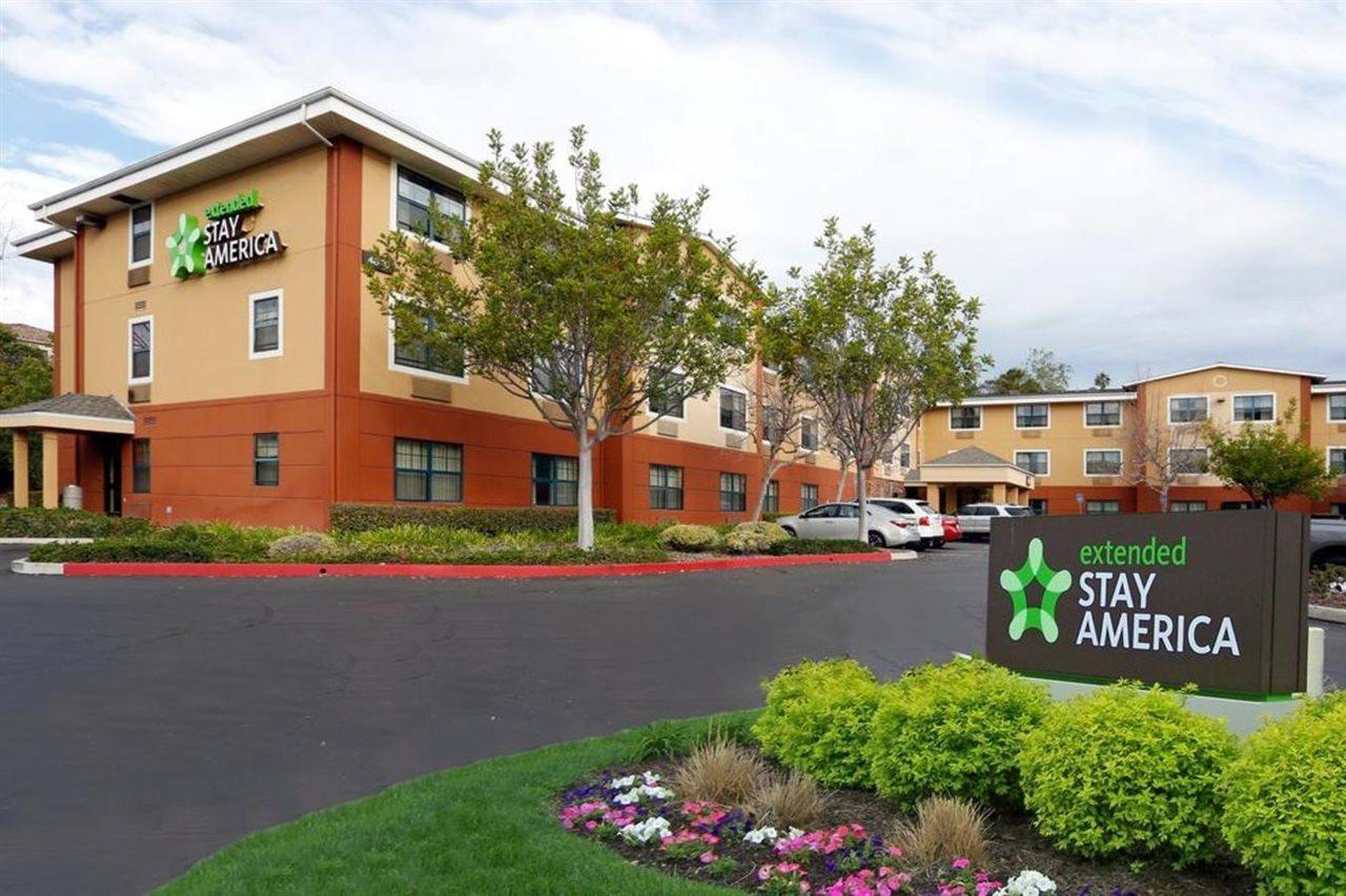 Extended Stay America Suites - Santa Barbara - Calle Real Goleta Kültér fotó