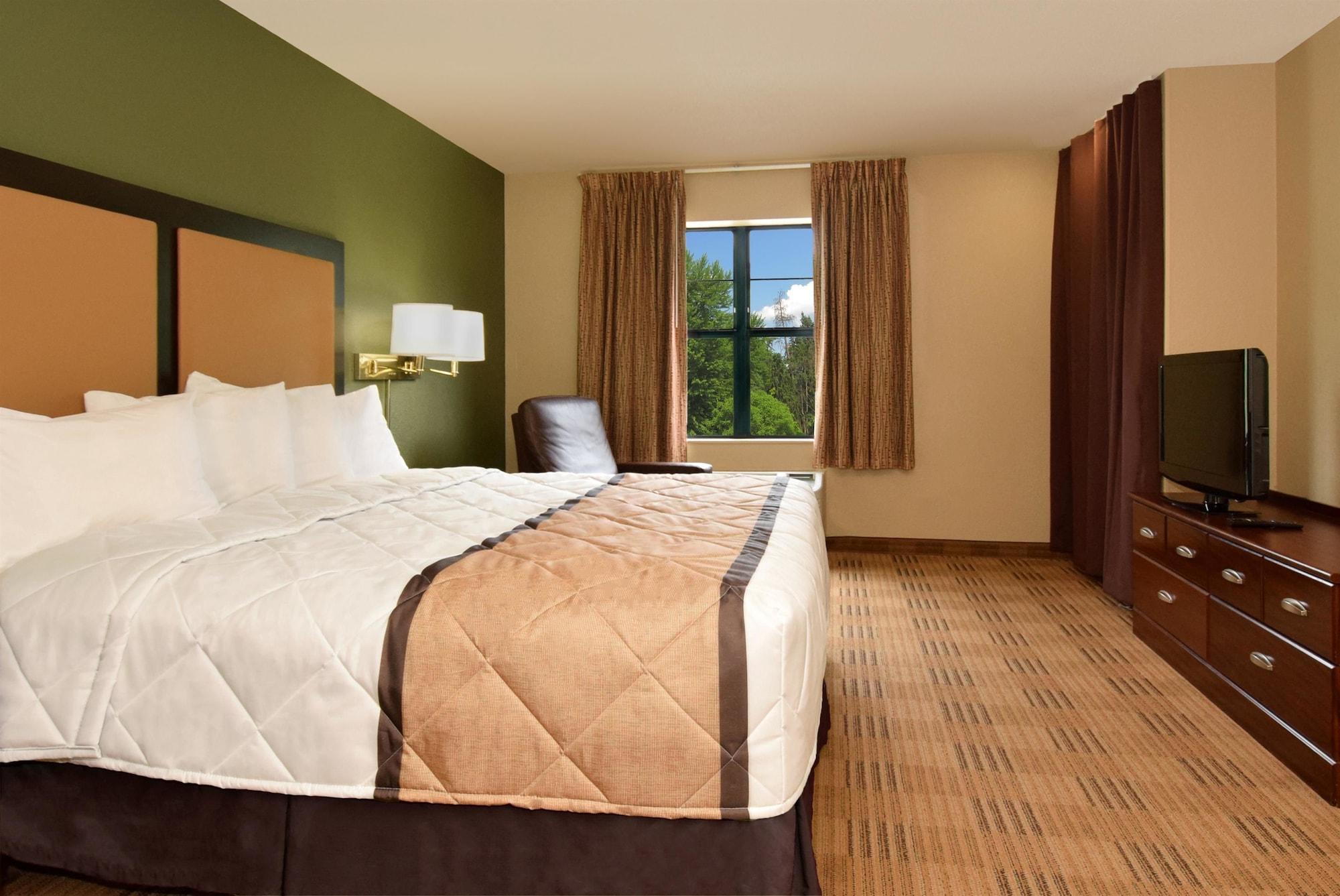 Extended Stay America Suites - Santa Barbara - Calle Real Goleta Kültér fotó