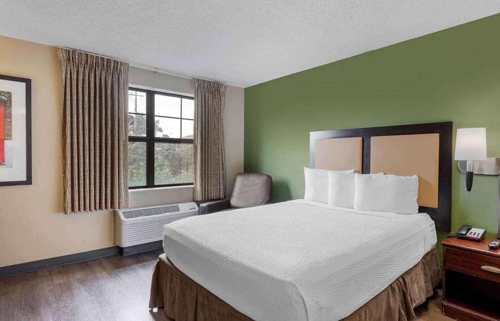 Extended Stay America Suites - Santa Barbara - Calle Real Goleta Szoba fotó