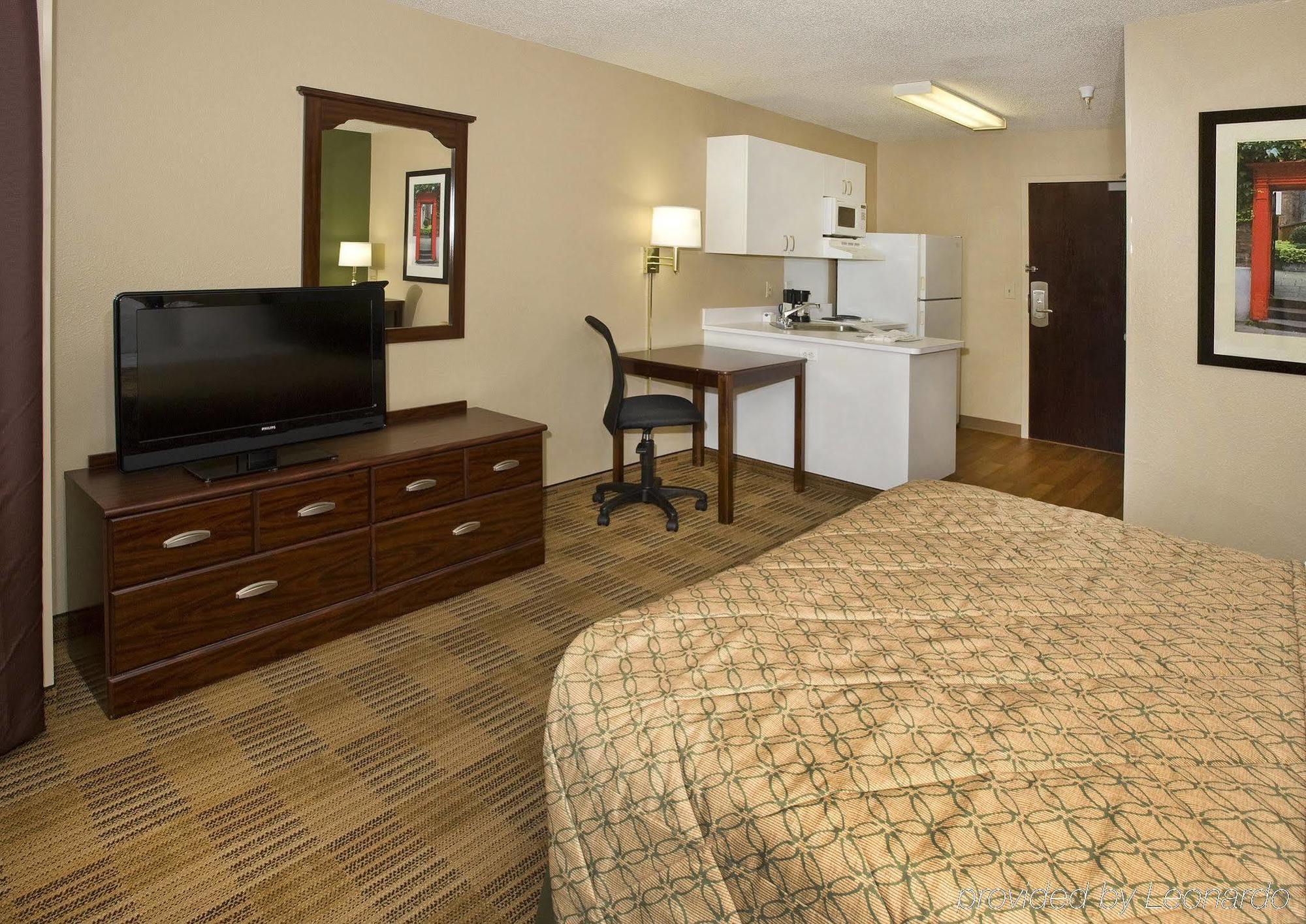 Extended Stay America Suites - Santa Barbara - Calle Real Goleta Szoba fotó